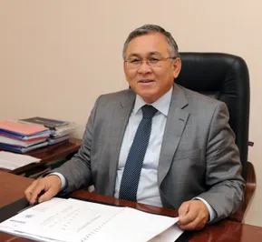 Экспертов много, не хватает профессионалов своего дела