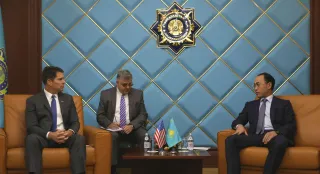 Капитал - Кайрат Кожамжаров готов расширить сотрудничество с ФБР