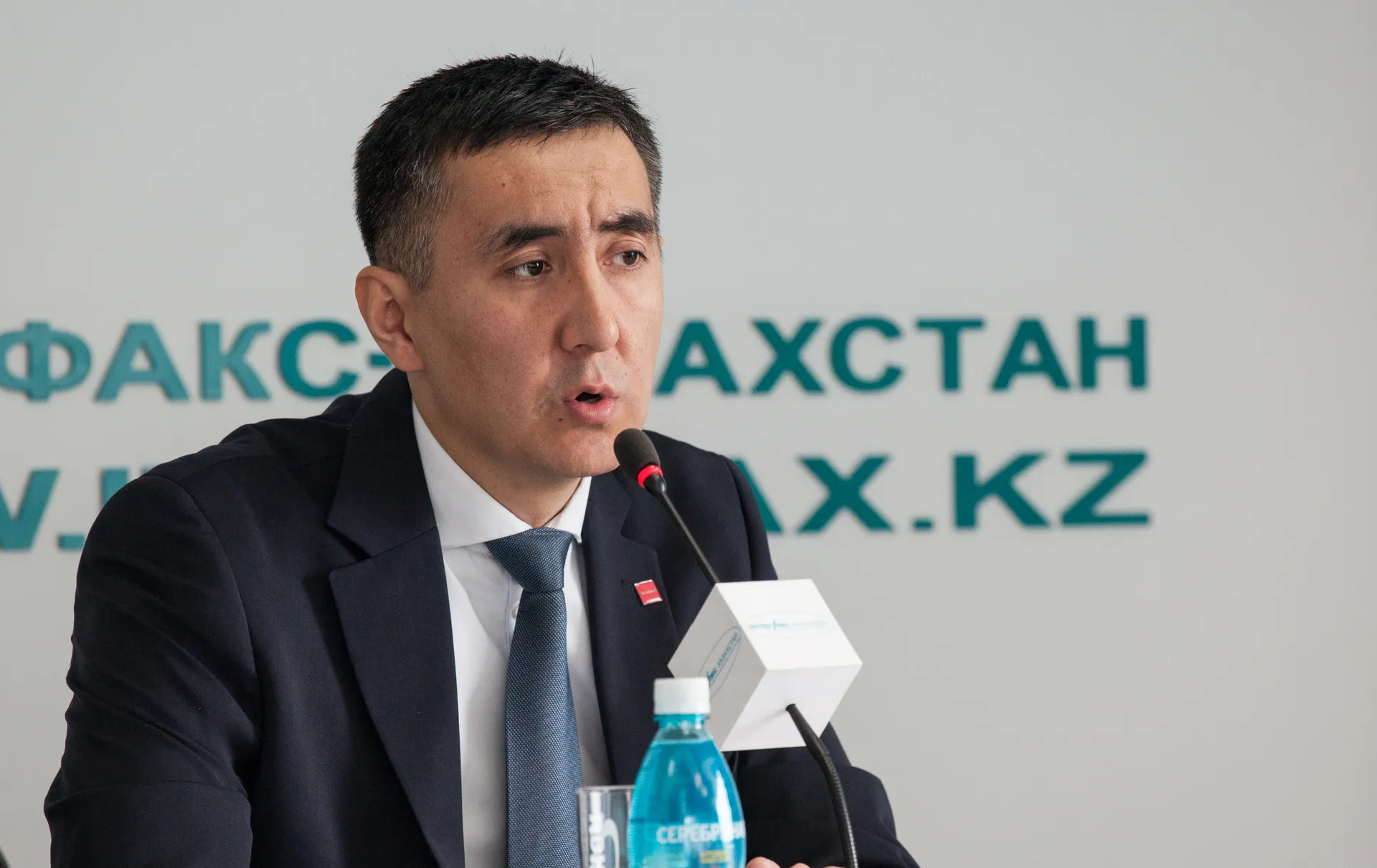 Капитал - Объединить Темiрбанк и Альянс до конца года нереально