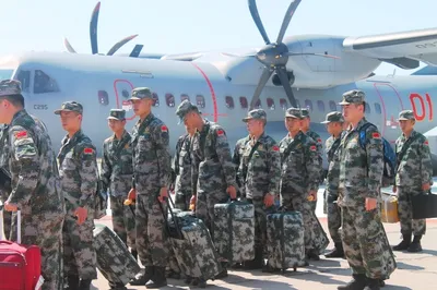 Китайские танкисты приехали в Казахстан