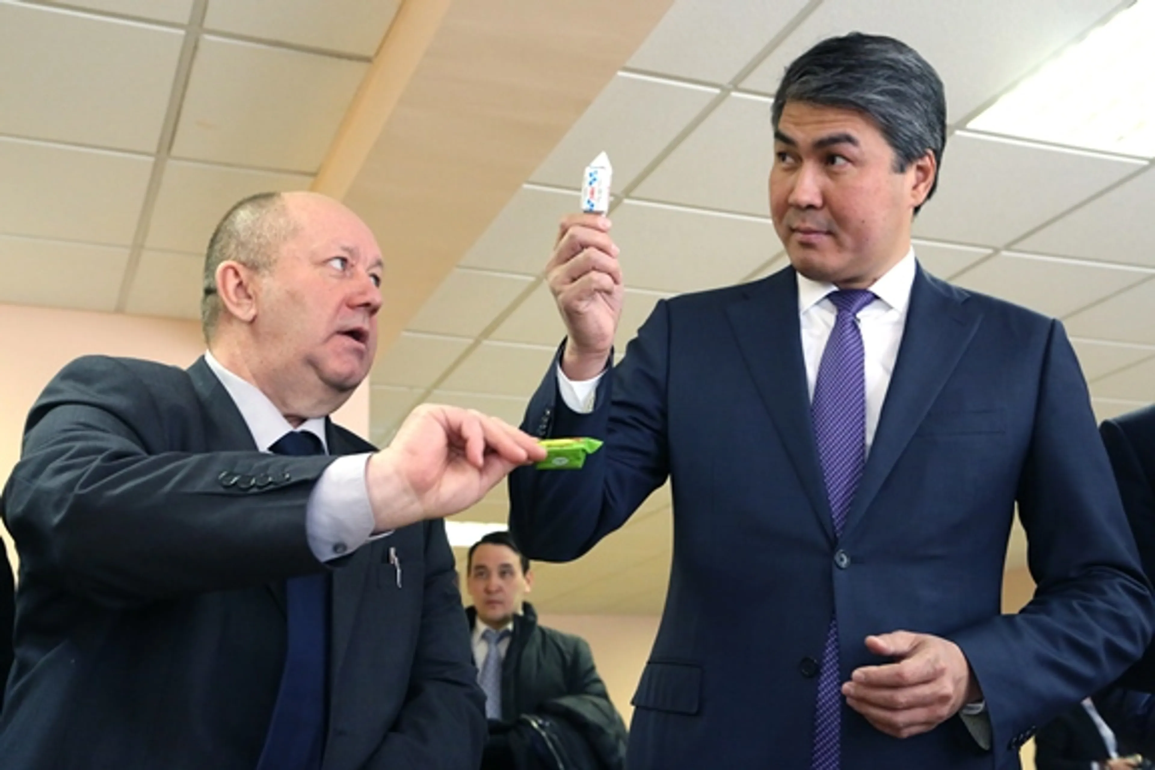 Капитал - Смена владельца Рахат не скажется на качестве конфет