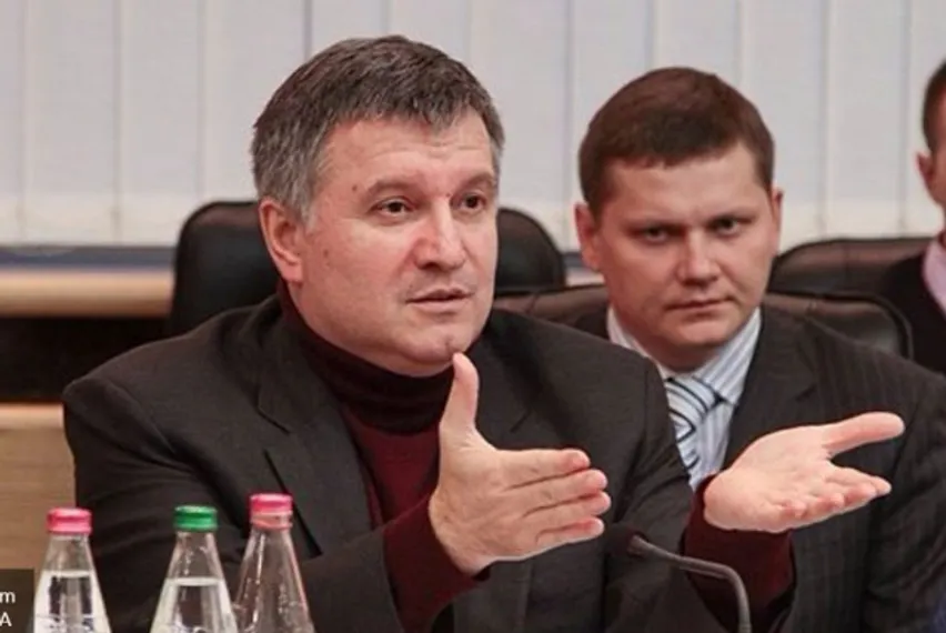 Капитал - Арсен Аваков подал в суд на Михаила Саакашвили