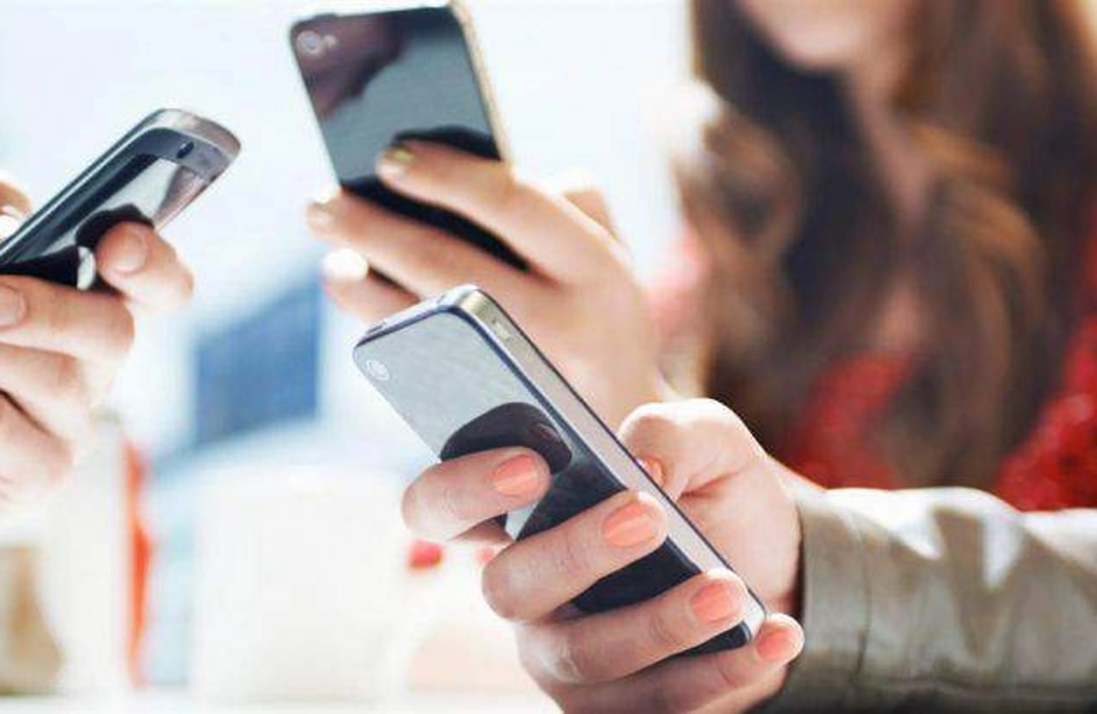 Капитал - Рост продаж смартфонов продолжит замедляться