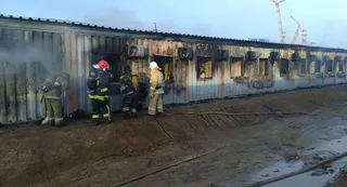 Капитал - Шесть человек погибли при пожаре в общежитии на Карабатане