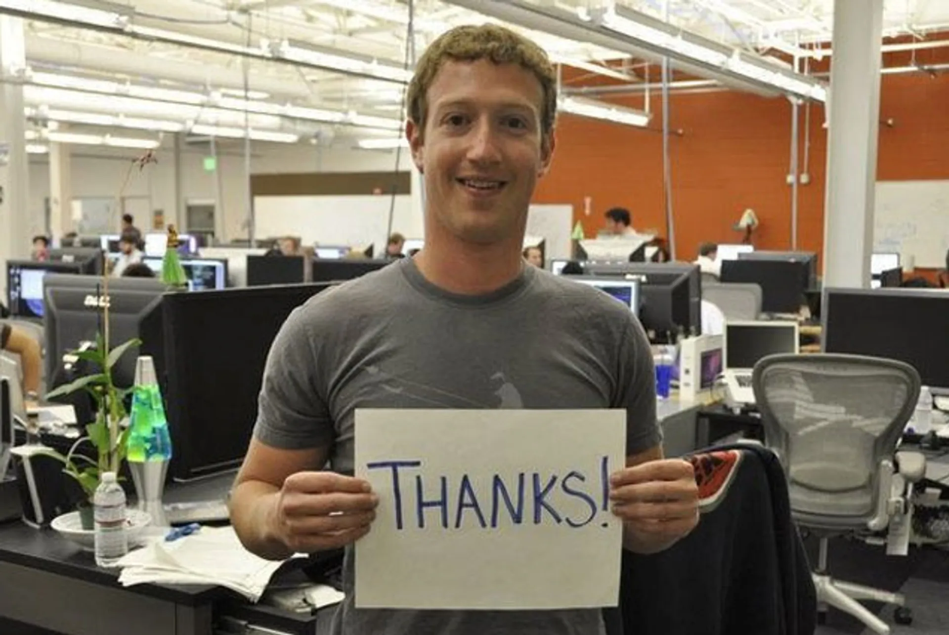 Капитал - Цукерберг признан самым щедрым меценатом