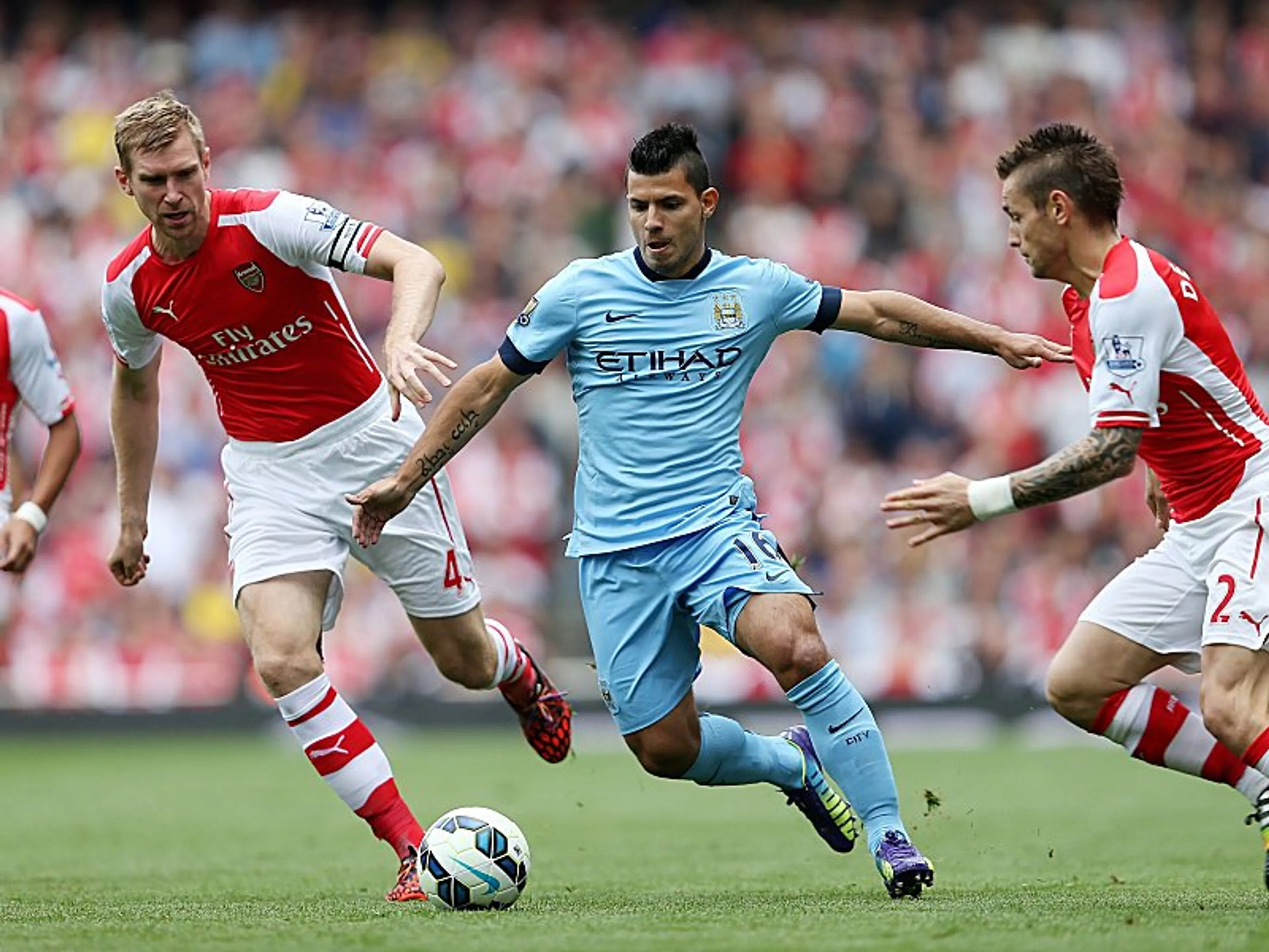 Капитал - В европейских чемпионатах прошли матчи очередных туров