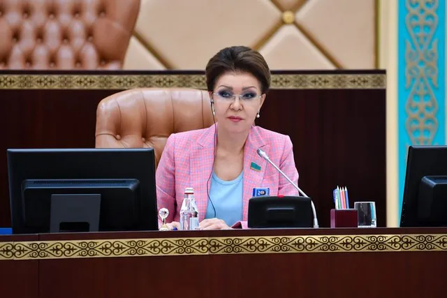 Назарбаева Дарига Нурсултановна - фото на kapital.kz