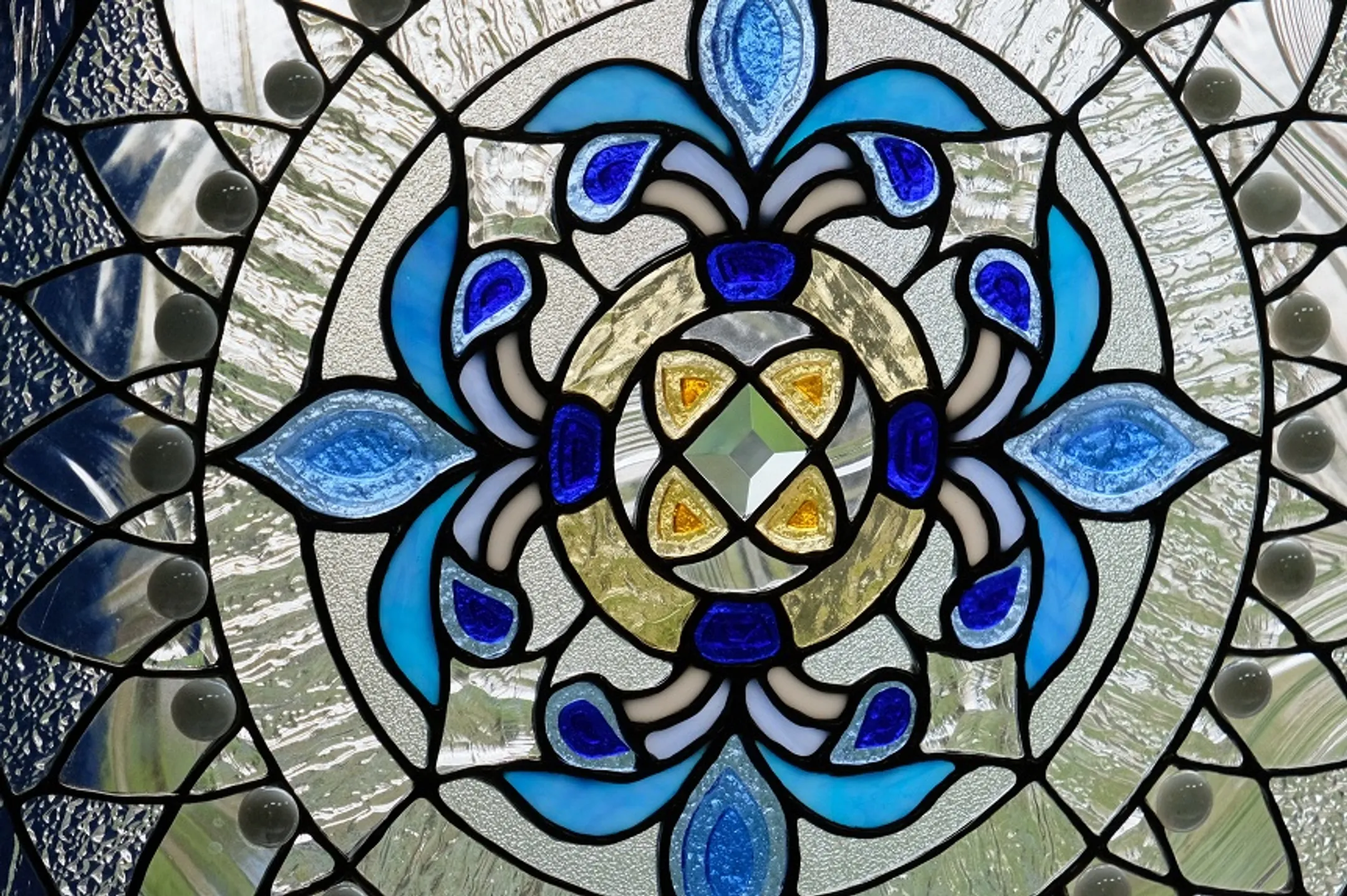 Цветной бизнес: как заработать на изготовлении витражей - Image Kapital.kz