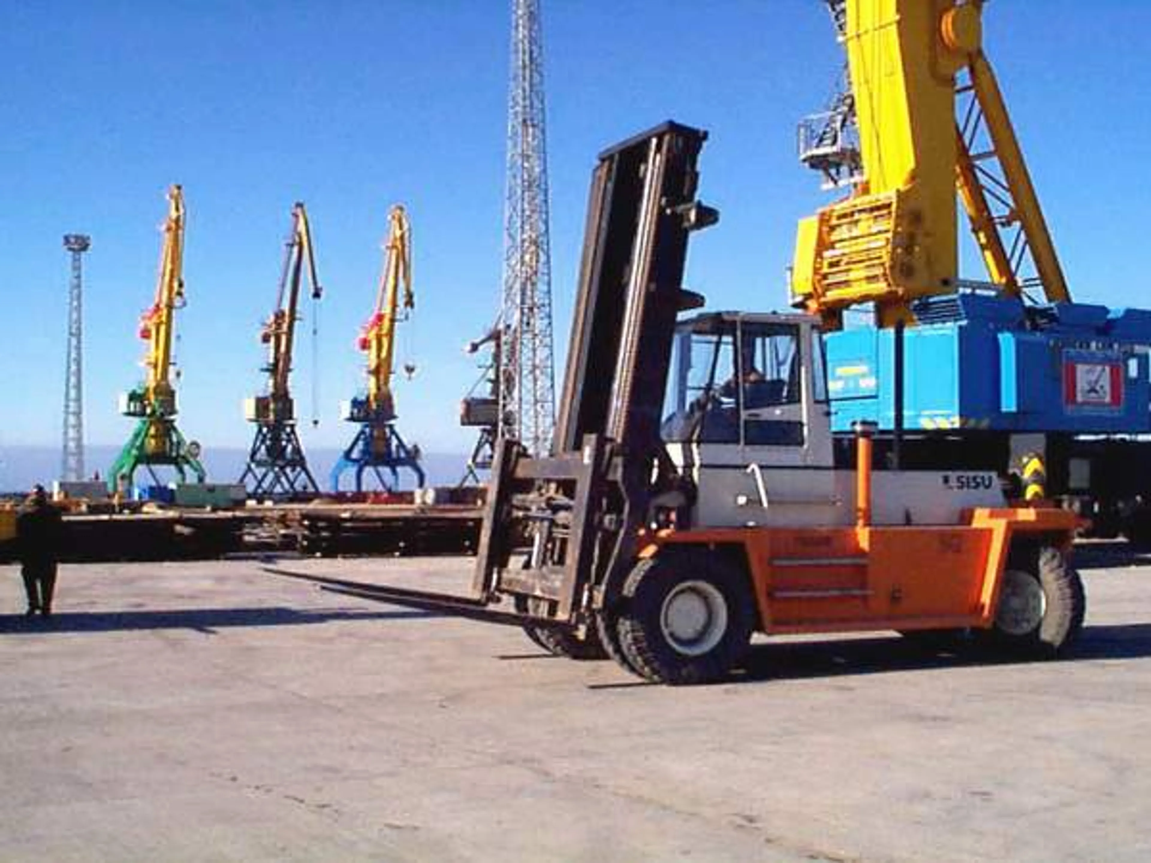 Капитал - Автоматизация увеличит мощность порта Актау