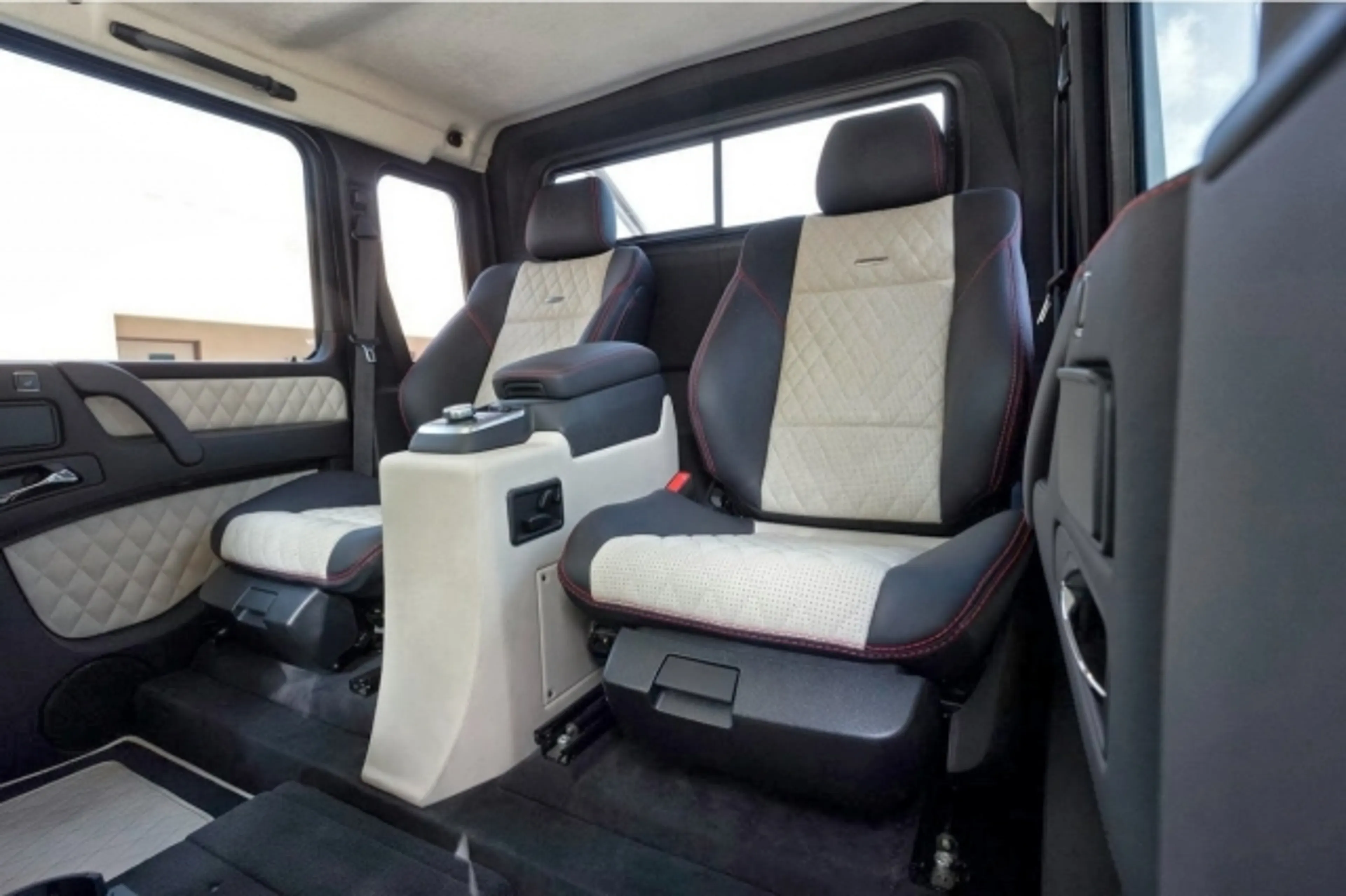 Капитал - Пикап за 476 952 евро