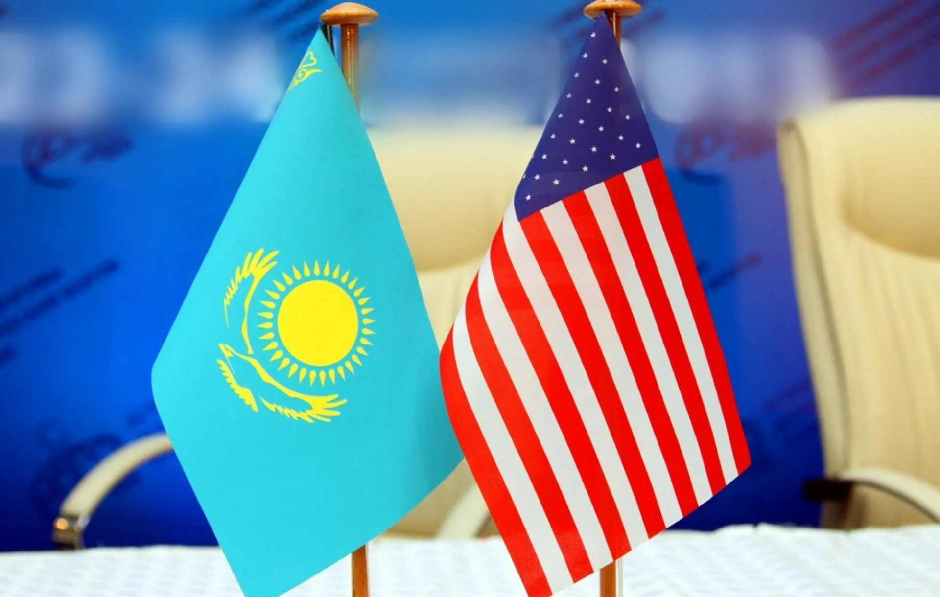 Капитал - Посольство США: Мы привержены помогать Казахстану диверсифицировать и укреплять его экономику