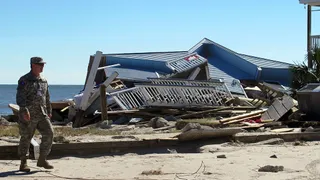 Капитал - Число погибших от урагана в США приблизилось к 30