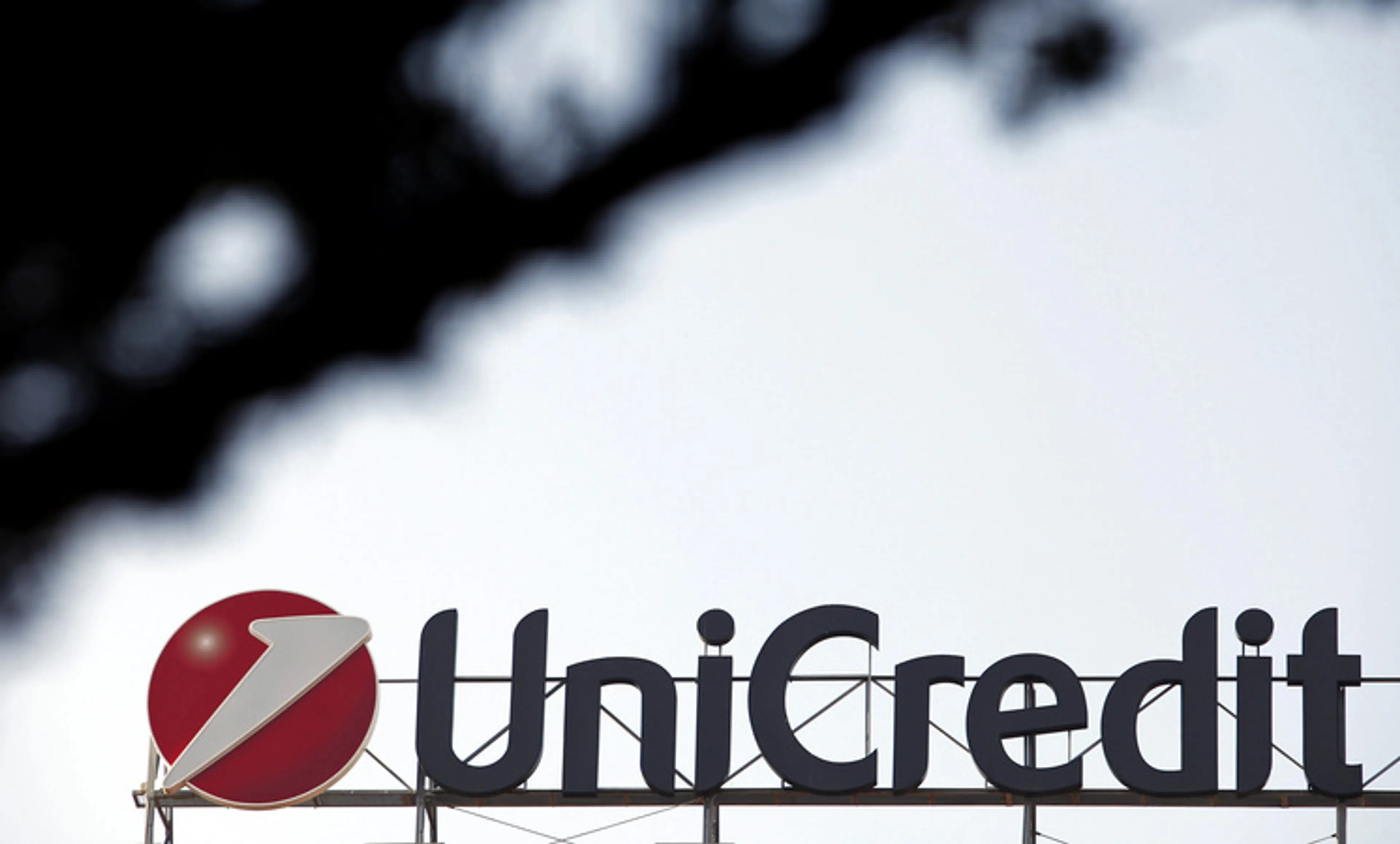 Капитал - UniCredit может объединиться с Societe Generale