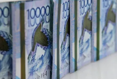 Дневные торги: 378,73 тенге за доллар