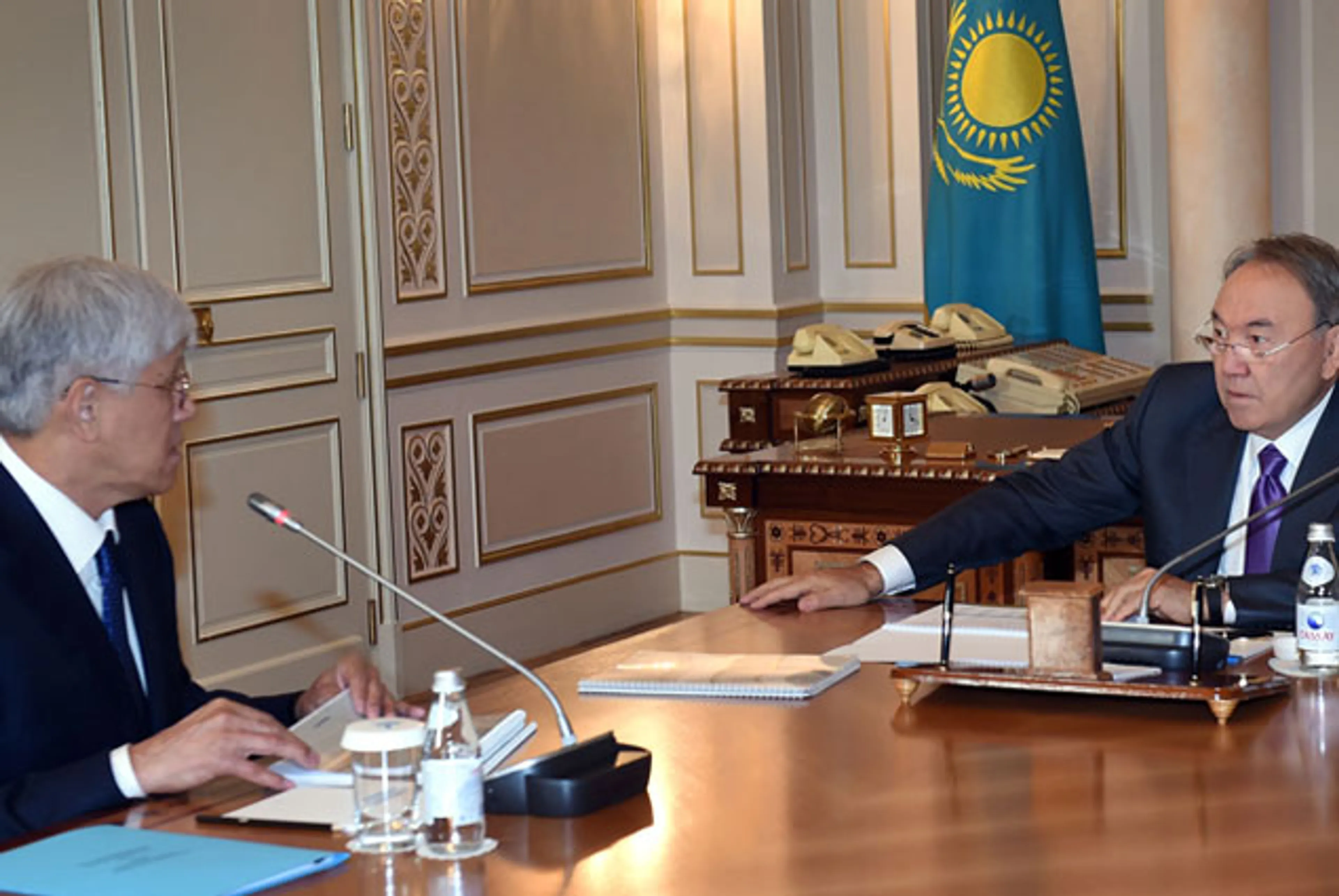 Капитал - Президент провел встречу с акимом Алматинской области