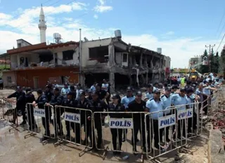 Капитал - У офиса правящей партии Турции взорвана граната