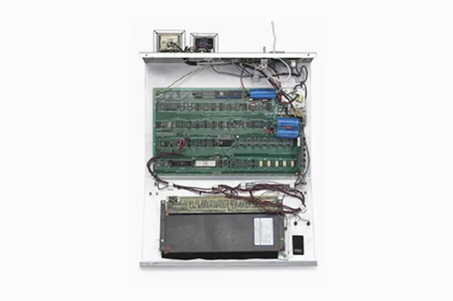 Первый компьютер Apple продан за $355 тысяч