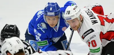 «Барыс» уступил «Авангарду»