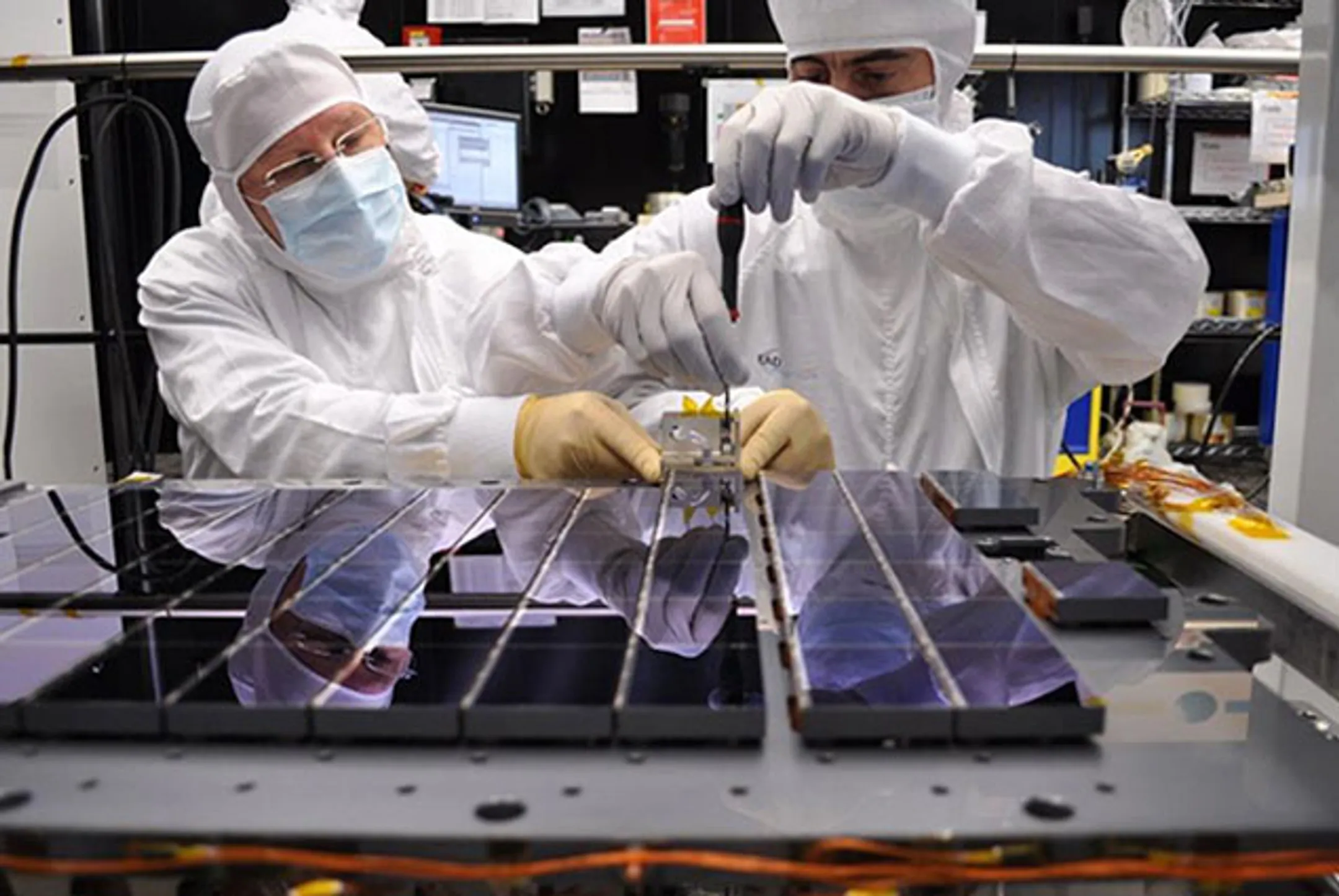 Комплектующие из Нидерландов - Image Kapital.kz