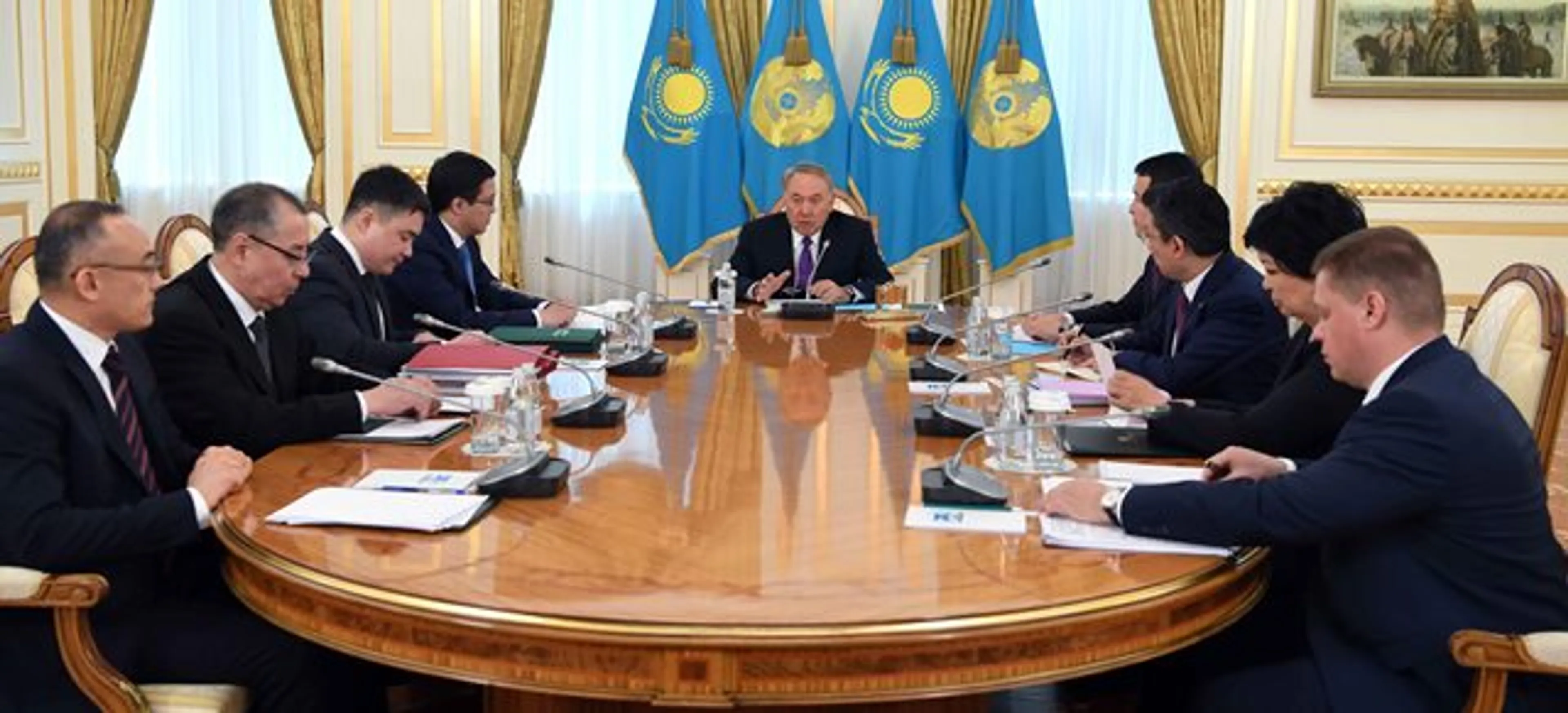 Капитал - Президент поручил решить проблемы валютных и ипотечных заемщиков