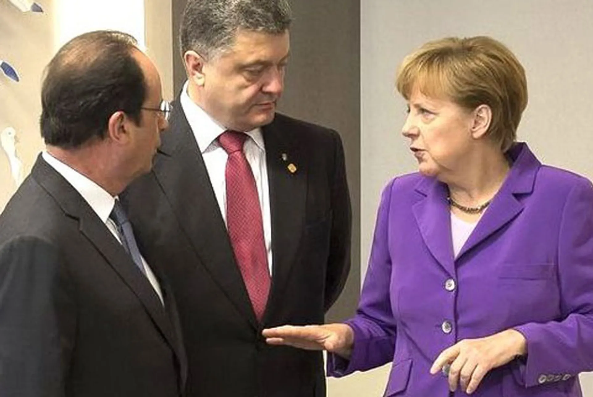 Капитал - В плане Меркель и Олланда есть уступки для ДНР и ЛНР