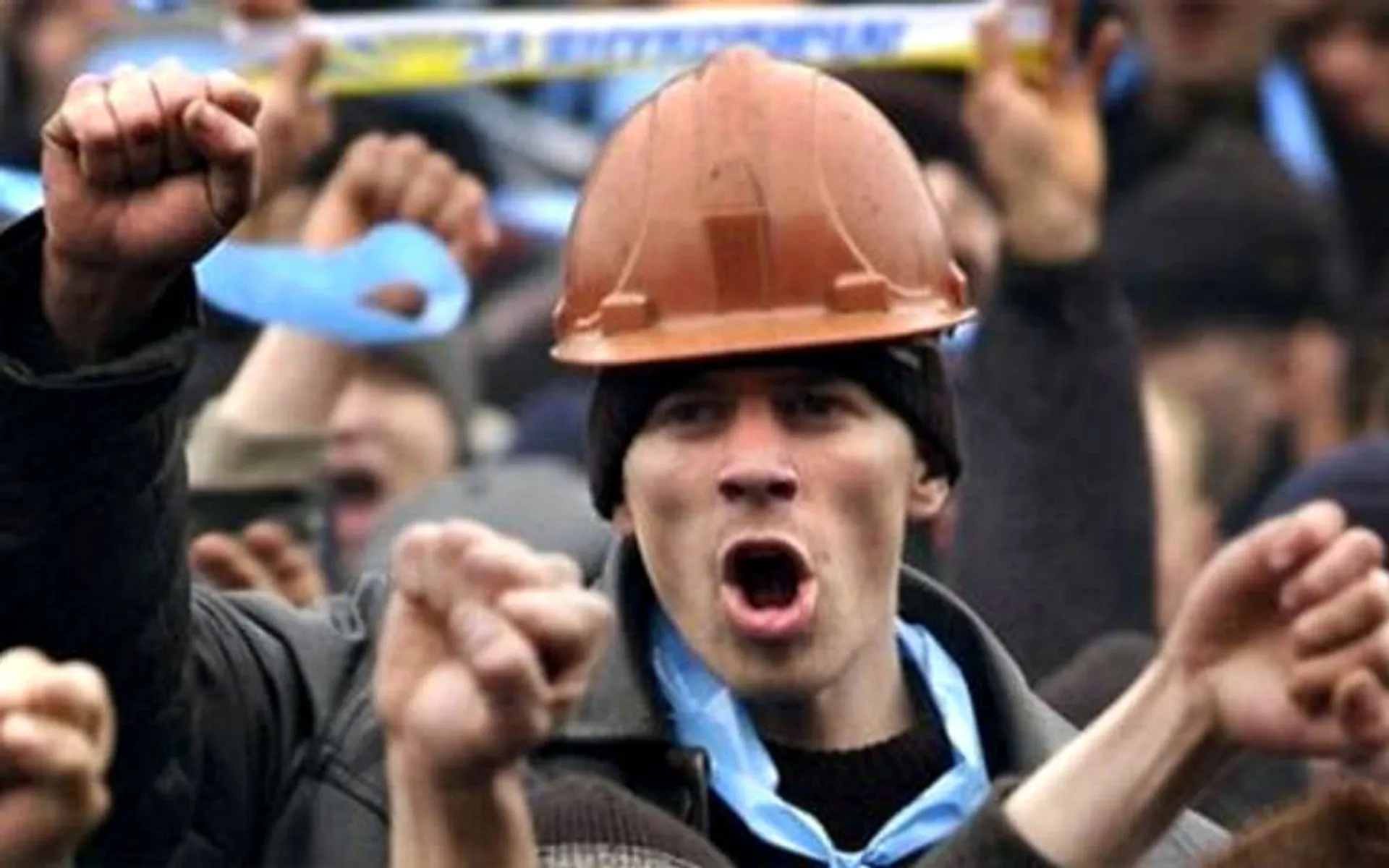 Капитал - Работники нефтесервисной компании бастуют в Мангистауской области