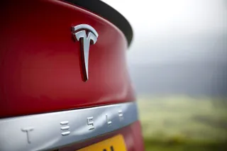 Капитал - Tesla доминирует на рынке люксовых автомобилей США