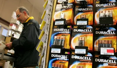 Уоррен Баффетт купит Duracell за $4,7 млрд