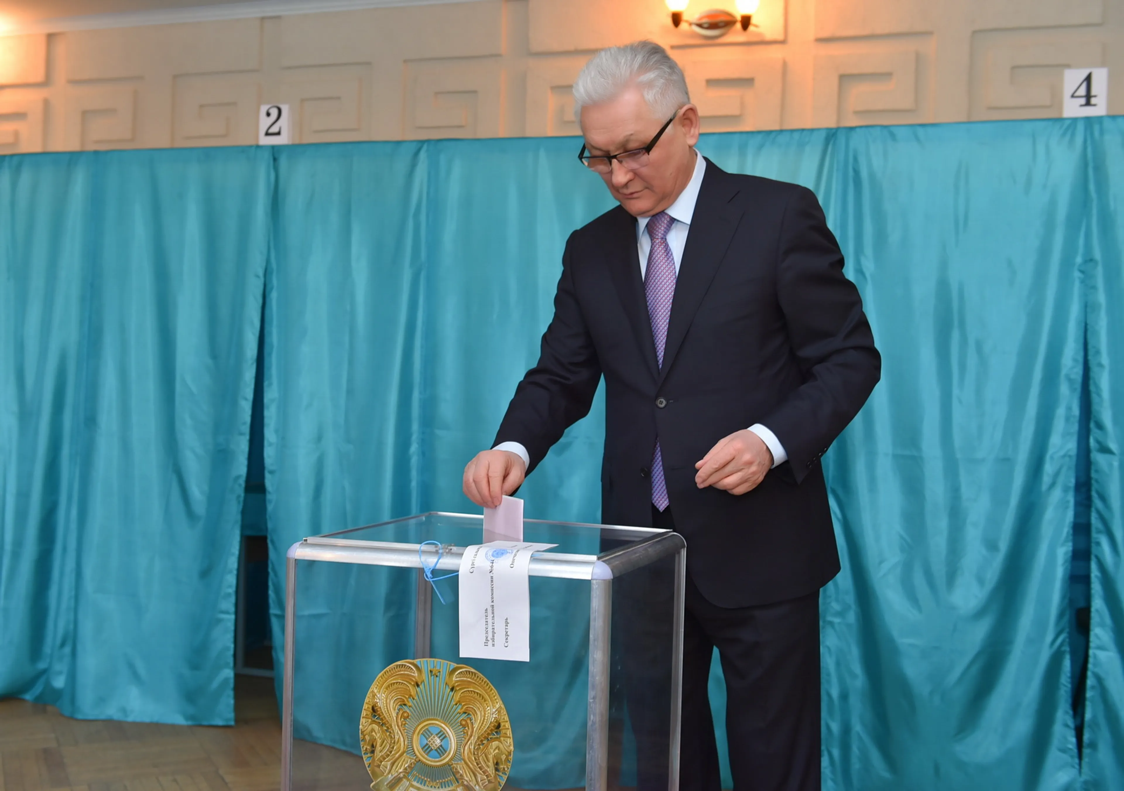 Капитал - Акимы выбирают депутатов