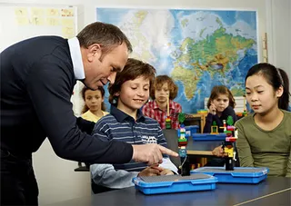 Капитал - LEGO хочет внедриться в казахстанское образование