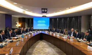 Капитал - Казахстан и Азербайджан создают транспортно-логистический маршрут