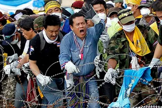 Капитал - Протестующие в Таиланде захватили штаб-квартиру армии