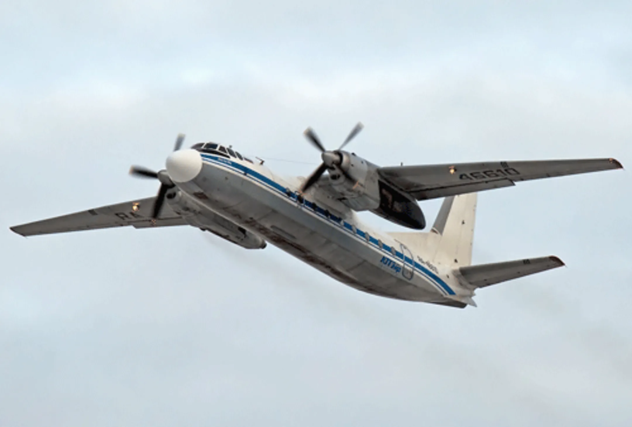 С ноября в РК запретят полеты Ан-24 и Як-40 - Image Kapital.kz