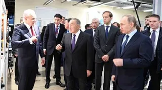 Капитал - Нурсултан Назарбаев посетил предприятия Санкт-Петербурга