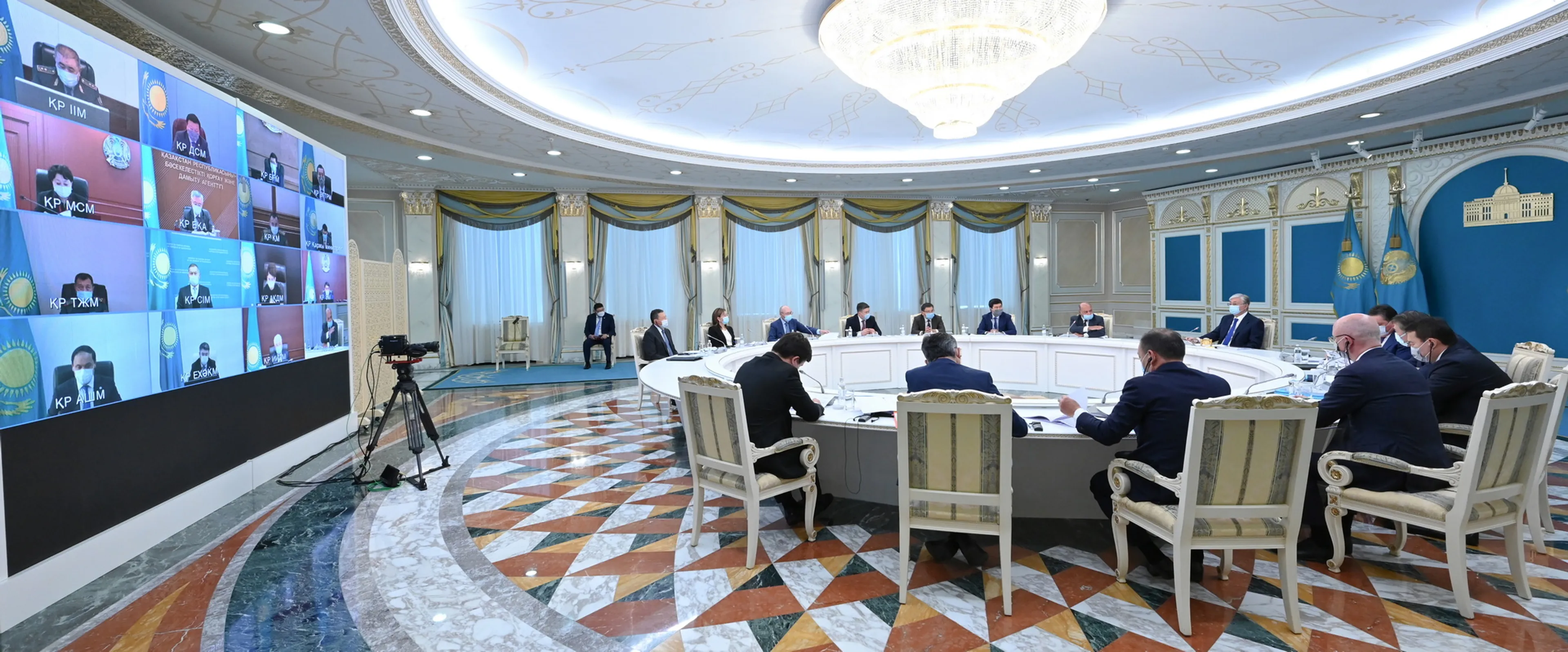 Капитал - Президент высказался об ограничениях ввоза казахстанских грузов в Китай