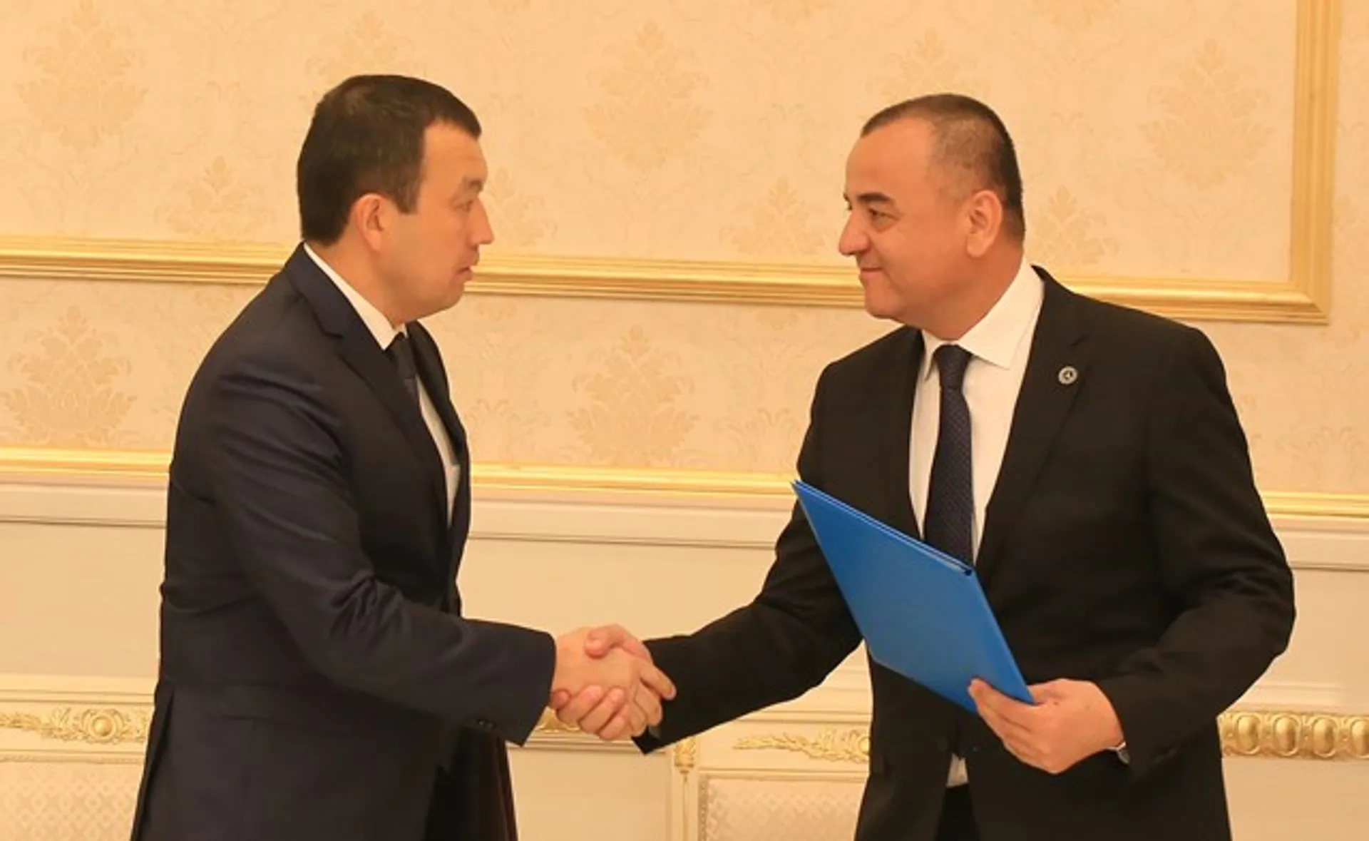 Капитал - Узбекские железные дороги будут закупать казахстанскую продукцию