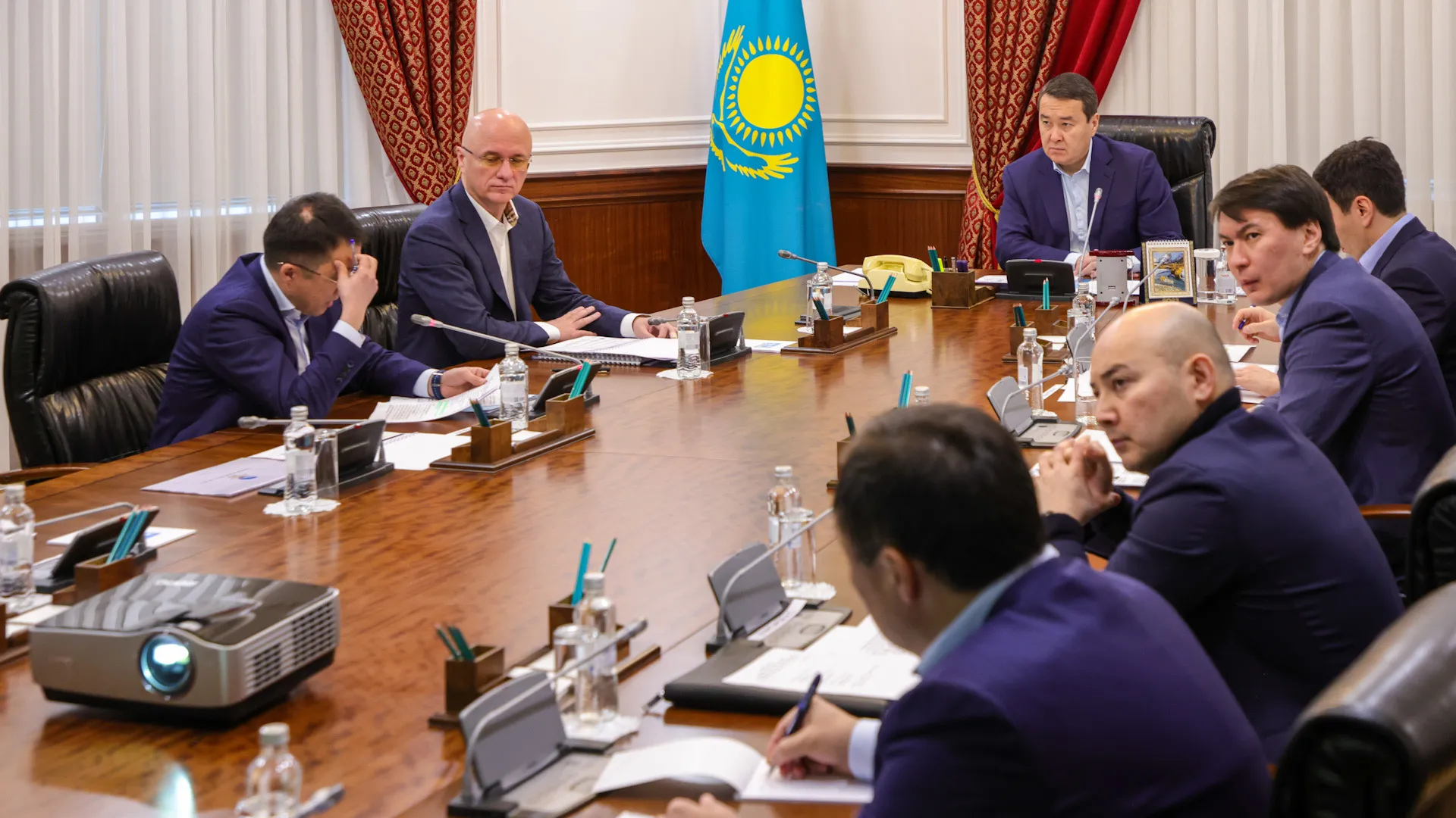 Капитал - До конца года объем грузоперевозок в Казахстане достигнет 300 млн тонн - прогноз