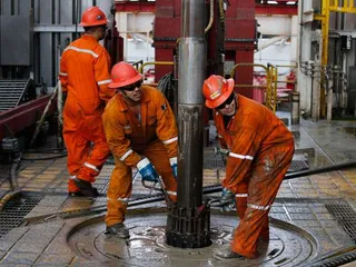 Капитал - Спрос на нефть в 2017 году сократится на 200 млн баррелей в сутки