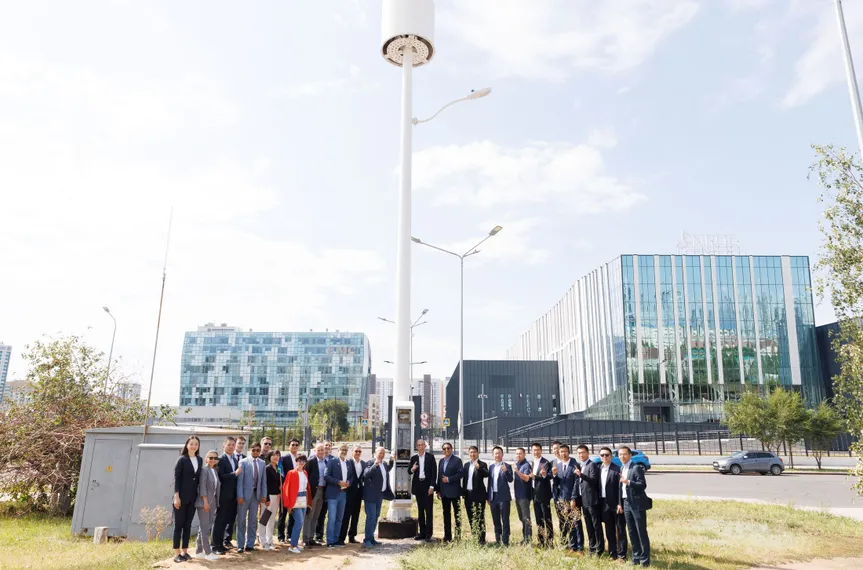 Решение Magic Pole установлено в центре Астаны