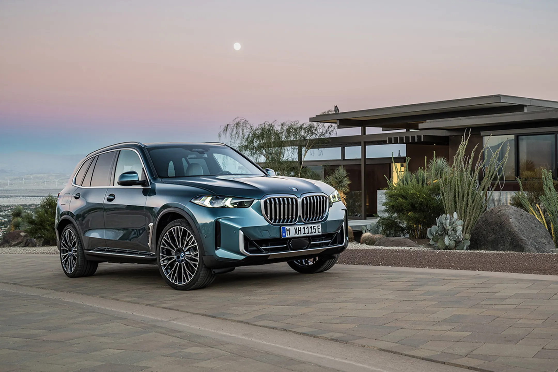 Перемены у Renault-Nissan-Mitsubishi, рестайлинг X5/X6 и новый Zeekr - Image Kapital.kz