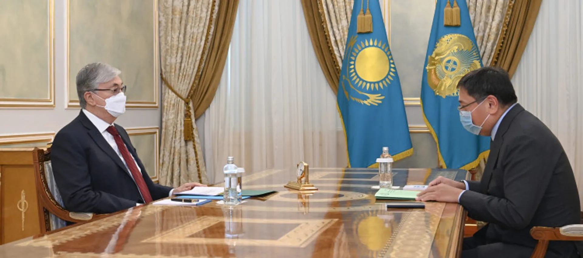 Капитал - Президент заслушал отчет главы Нацбанка