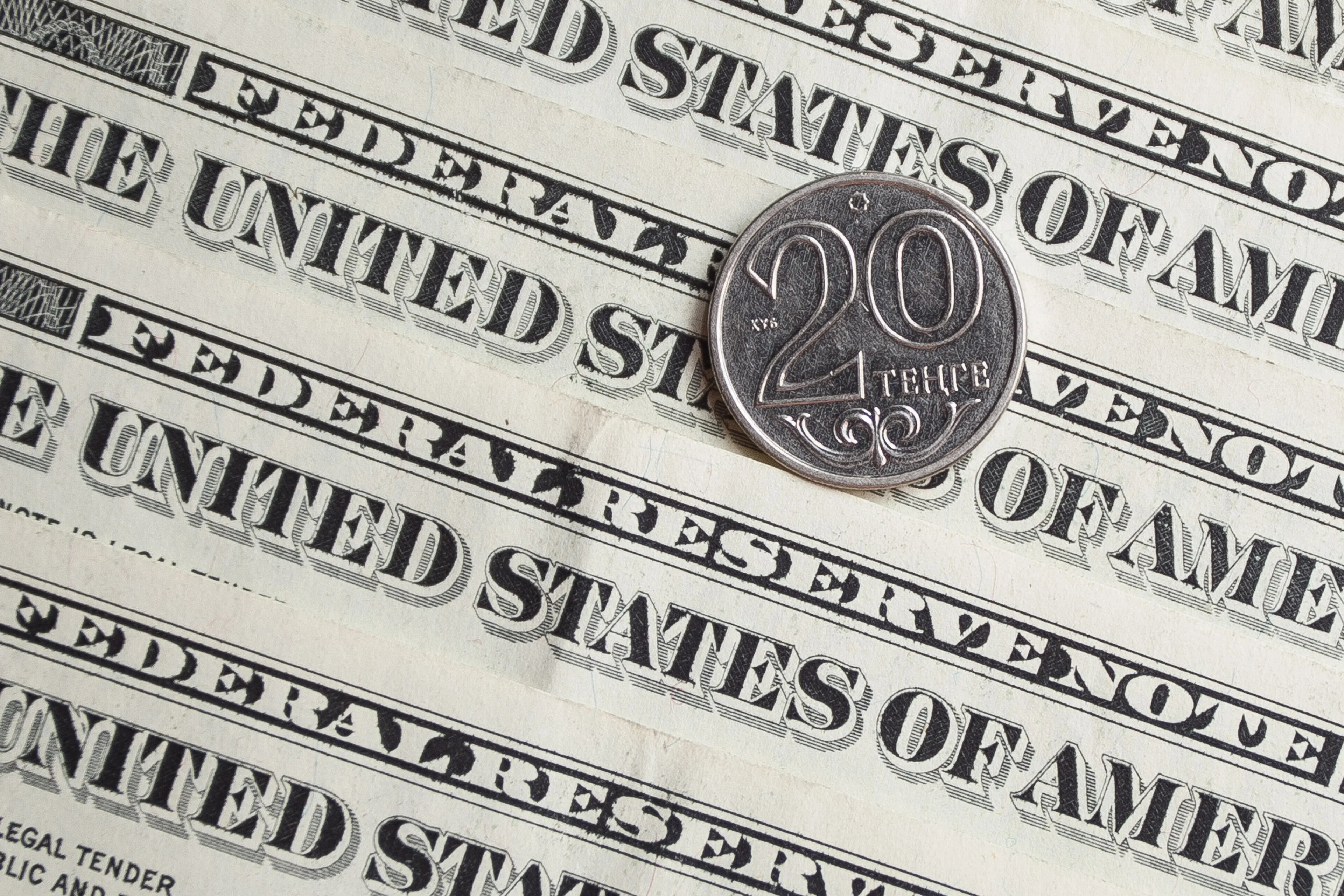 Капитал - Дневные торги: 378,9 тенге за доллар