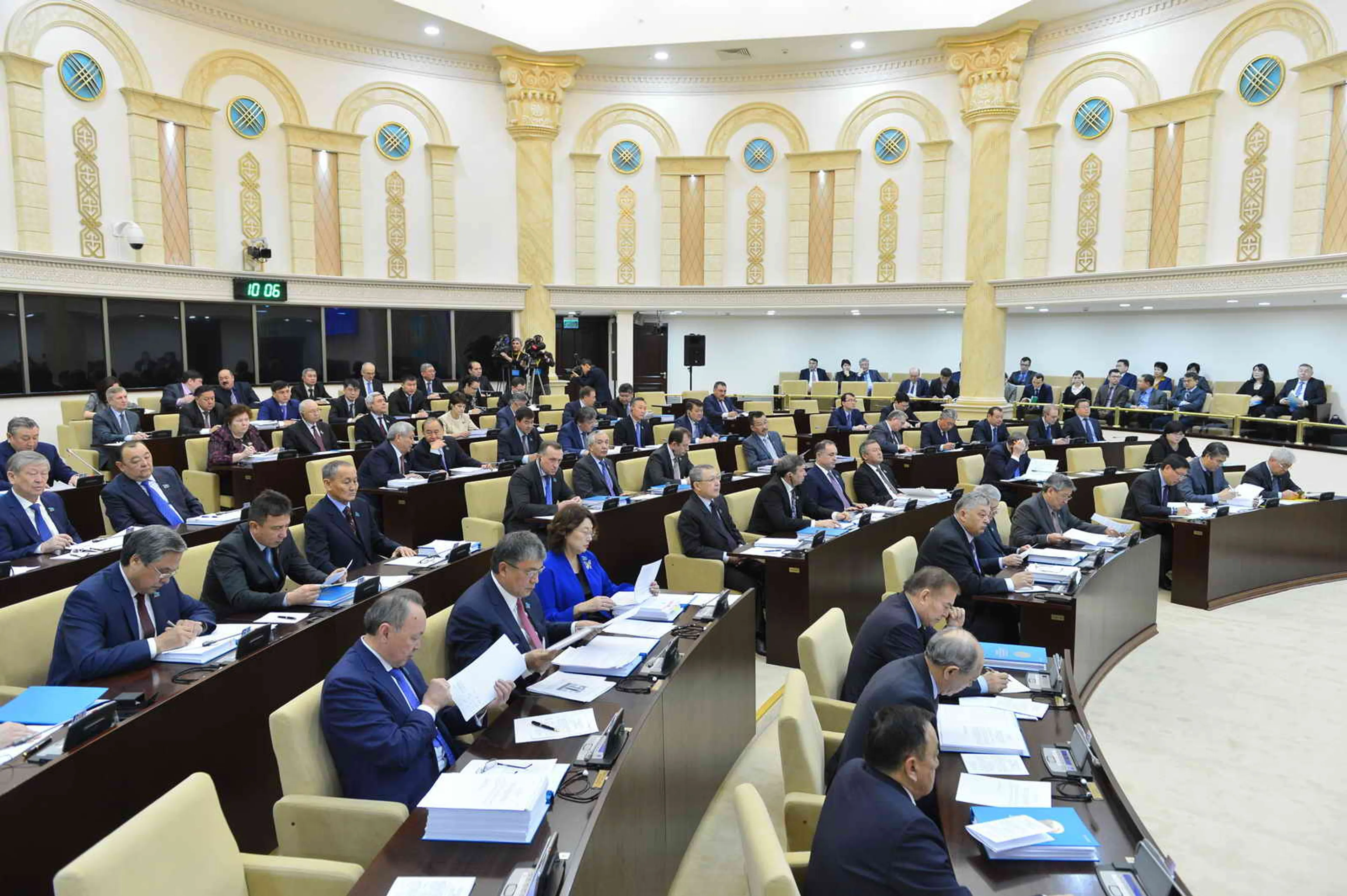 Капитал - Депутаты одобрили новый Кодекс об административных правонарушениях