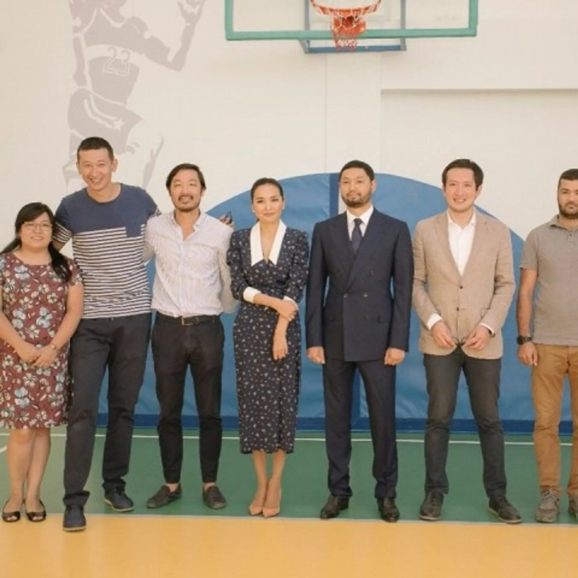 Капитал - Кенес Ракишев и Асель Тасмагамбетова подарили школу алматинцам