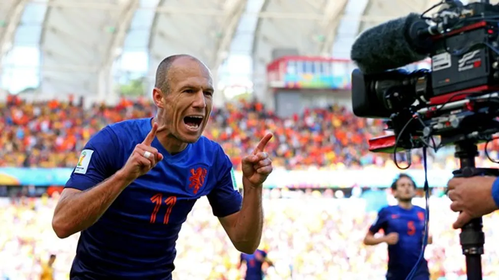 Капитал - Голландцы одержали вторую победу на ЧМ в Бразилии