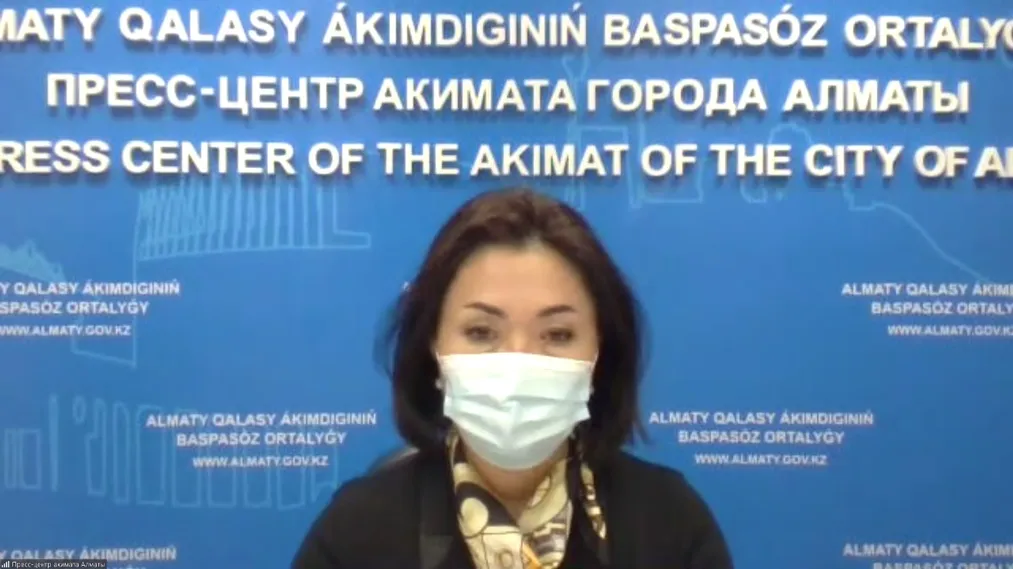 Капитал - Алматинцев вакцинируют согласно очереди после получения партии вакцин