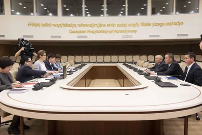 Амангельды Таспихов подал документы в ЦИК