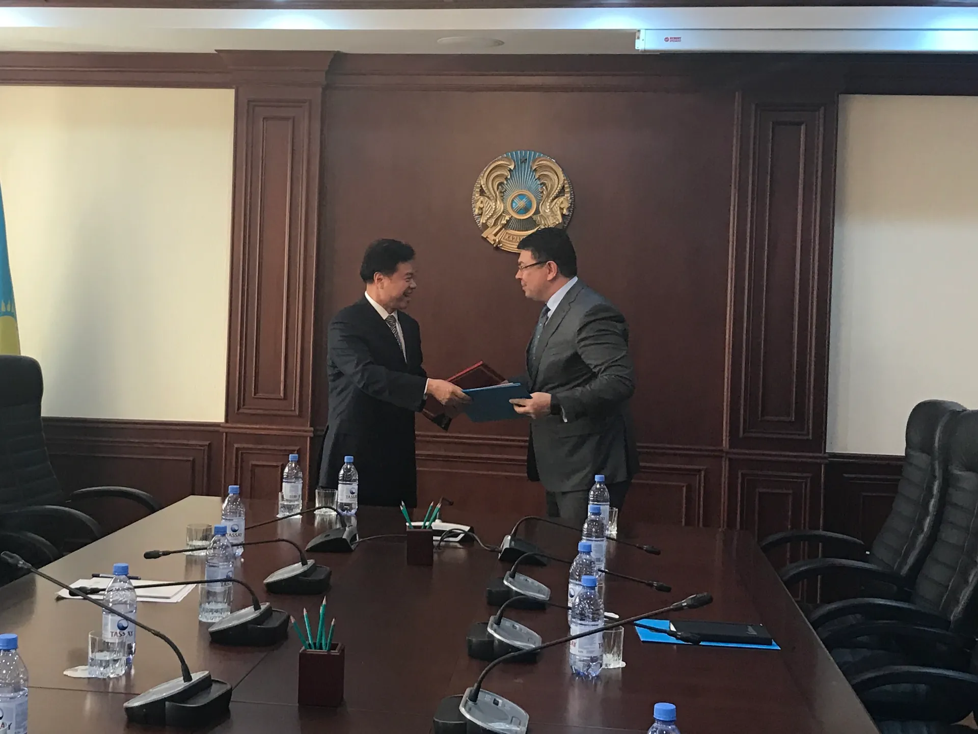 Капитал - Казахстан и Китай продляют контракты на недропользование