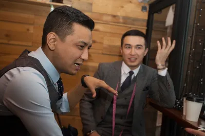 Как открыть бизнес по пошиву люксовых мужских костюмов?