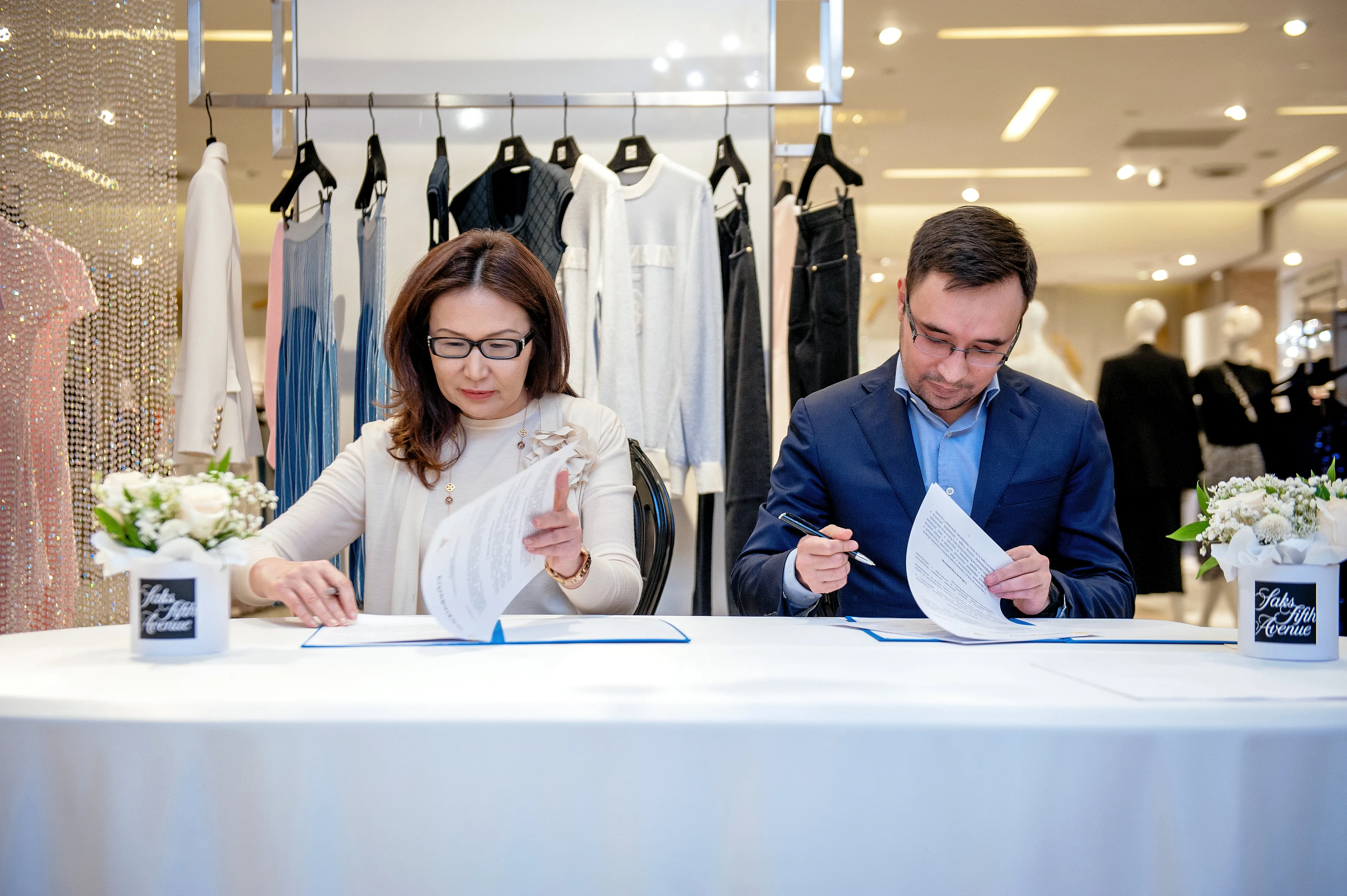 Капитал - Товары местных дизайнеров будут продаваться вместе с люксовыми брендами